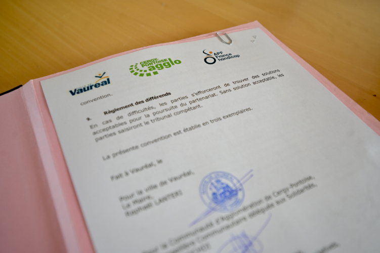 Signature convention APF France handicap