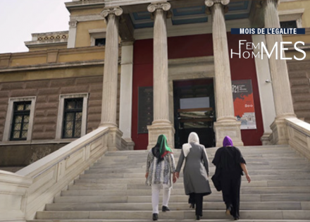 TROIS FEMMES AFGHANES